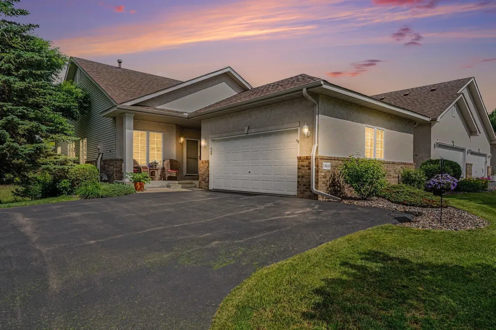 19049 Inca Avenue Lakeville MN 55044