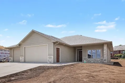 1507 Buffalo Ridge Drive Luverne MN 56156
