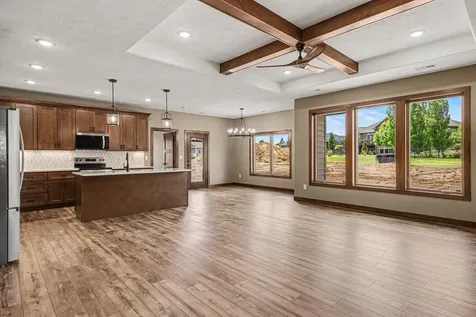 1507 Buffalo Ridge Drive Luverne MN 56156
