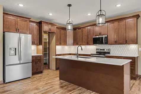 1507 Buffalo Ridge Drive Luverne MN 56156
