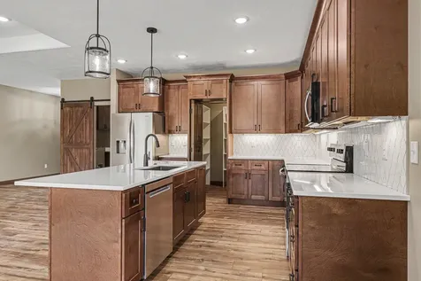 1507 Buffalo Ridge Drive Luverne MN 56156