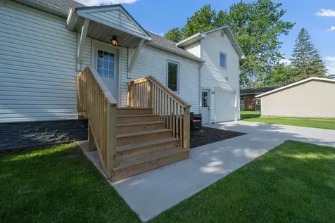 410 2nd Street NW Melrose MN 56352