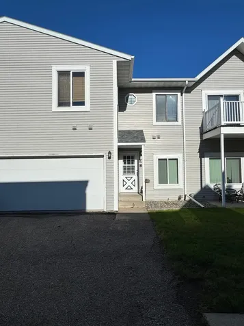 3309 15th Avenue S Fargo ND 58103