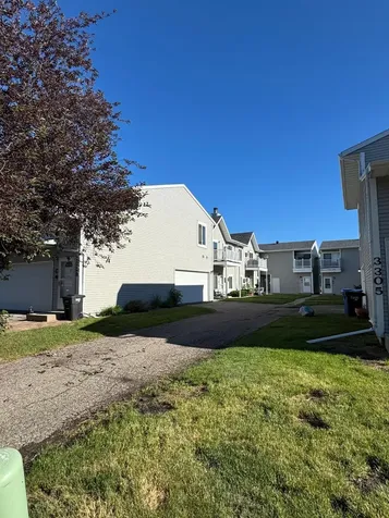 3309 15th Avenue S Fargo ND 58103