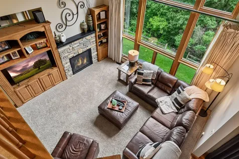 8796 Horizon Ridge Victoria MN 55386