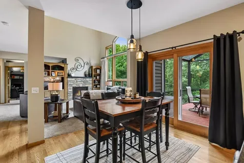 8796 Horizon Ridge Victoria MN 55386
