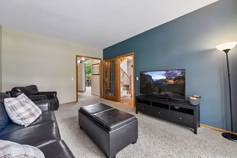 8796 Horizon Ridge Victoria MN 55386