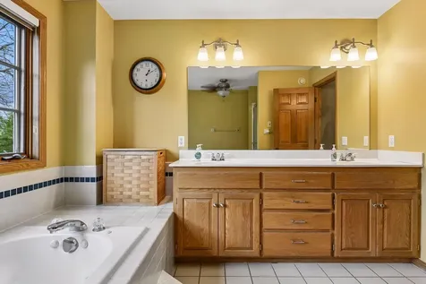 8796 Horizon Ridge Victoria MN 55386