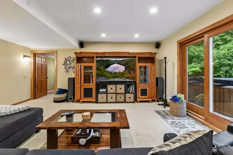 8796 Horizon Ridge Victoria MN 55386