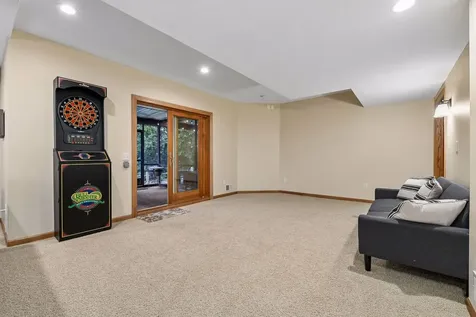 8796 Horizon Ridge Victoria MN 55386
