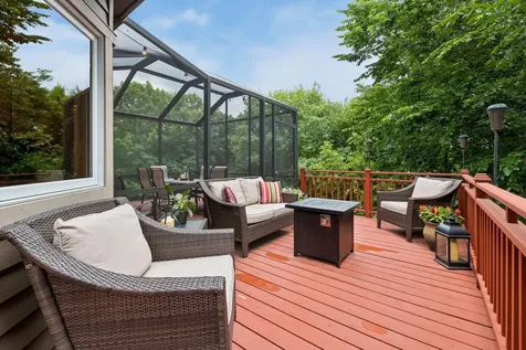 8796 Horizon Ridge Victoria MN 55386