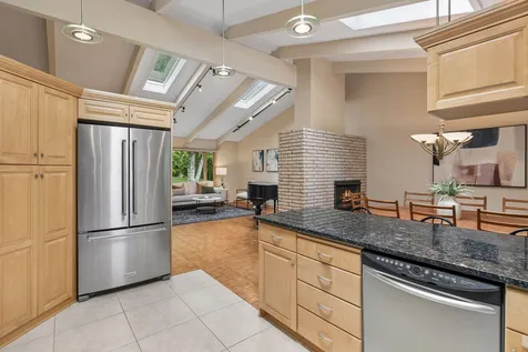 2700 Kyle Avenue N Golden Valley MN 55422