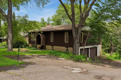 2700 Kyle Avenue N Golden Valley MN 55422