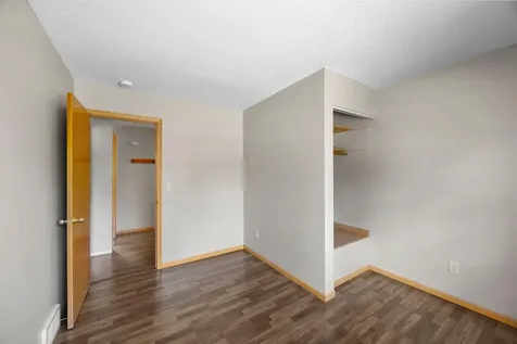 6117 W 105th Street Bloomington MN 55438