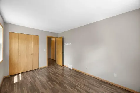 6117 W 105th Street Bloomington MN 55438