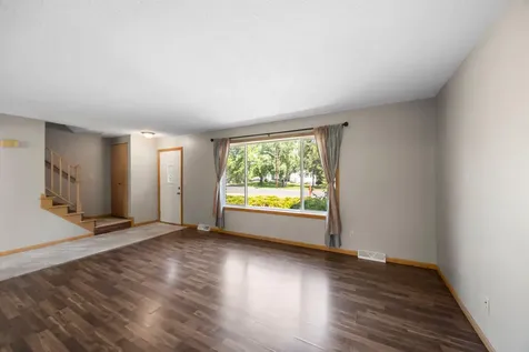6117 W 105th Street Bloomington MN 55438