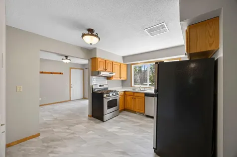 6117 W 105th Street Bloomington MN 55438