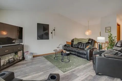 3260 35th Avenue S Fargo ND 58104