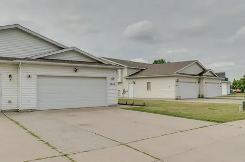 3260 35th Avenue S Fargo ND 58104