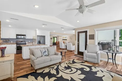 2790 S Shore Drive Prior Lake MN 55372