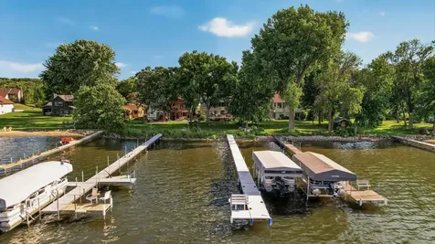 2790 S Shore Drive Prior Lake MN 55372