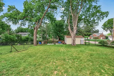 3857 Zane Avenue N Robbinsdale MN 55422