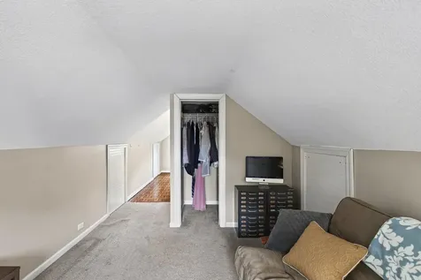 3857 Zane Avenue N Robbinsdale MN 55422