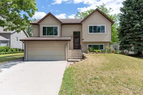 2858 26th Street Circle S Moorhead MN 56560
