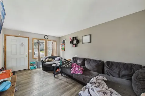 355 14th Avenue S South Saint Paul MN 55075