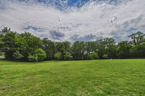 355 14th Avenue S South Saint Paul MN 55075