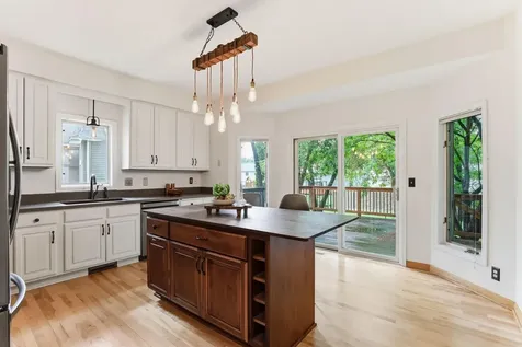 2287 Snowshoe Lane E Maplewood MN 55119