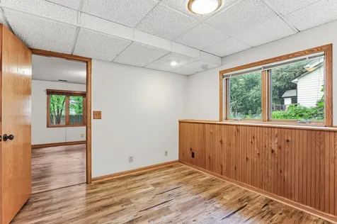 2287 Snowshoe Lane E Maplewood MN 55119