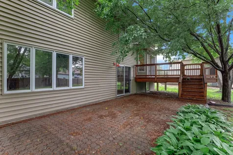 2287 Snowshoe Lane E Maplewood MN 55119