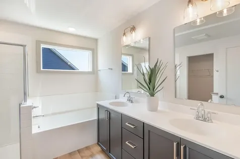 5036 Airlake Draw Woodbury MN 55129