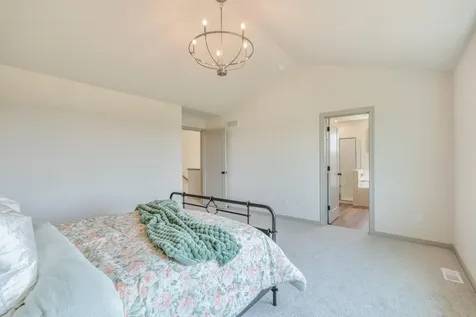 5036 Airlake Draw Woodbury MN 55129