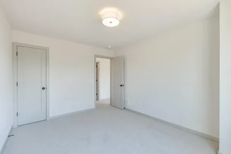 5036 Airlake Draw Woodbury MN 55129