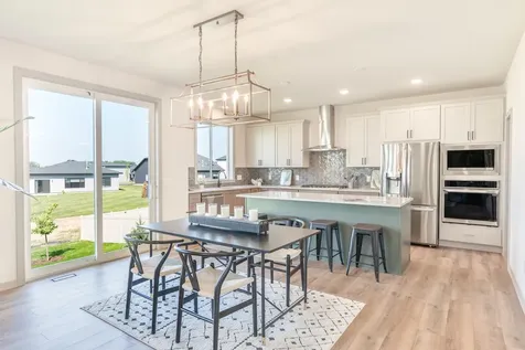 5036 Airlake Draw Woodbury MN 55129