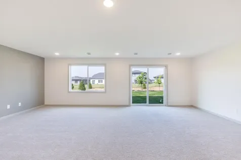 5036 Airlake Draw Woodbury MN 55129