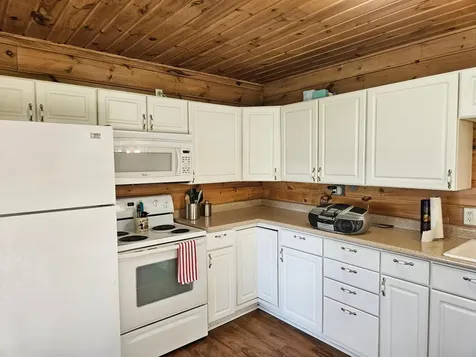 42877 Sunshine Villa Drive New York Mills MN 56567