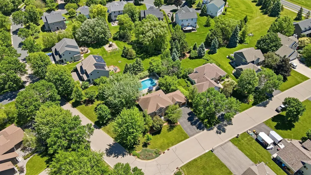 8511 Cedar Court Victoria MN 55386