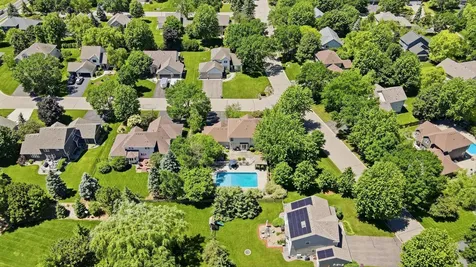 8511 Cedar Court Victoria MN 55386