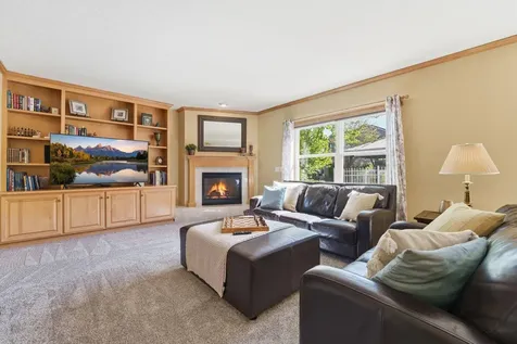 8511 Cedar Court Victoria MN 55386