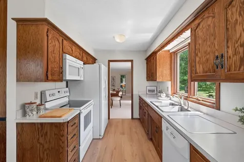 1870 Eagle Ridge Drive Mendota Heights MN 55118