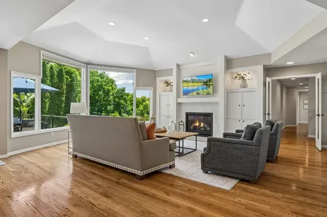 6641 Parkwood Road Edina MN 55436