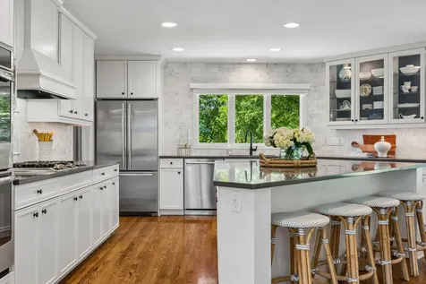 6641 Parkwood Road Edina MN 55436