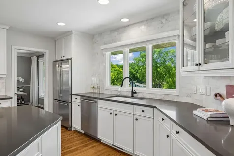 6641 Parkwood Road Edina MN 55436