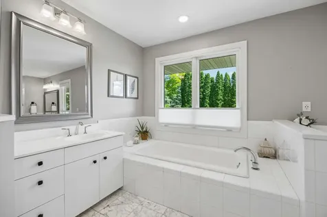 6641 Parkwood Road Edina MN 55436