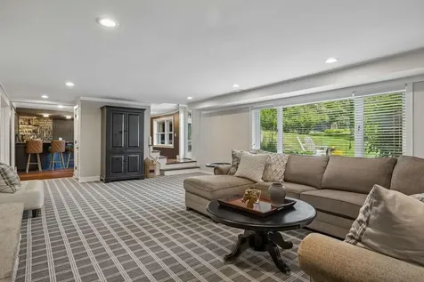6641 Parkwood Road Edina MN 55436