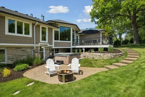 6641 Parkwood Road Edina MN 55436