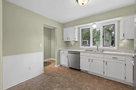 3984 Orchid Lane N Plymouth MN 55446